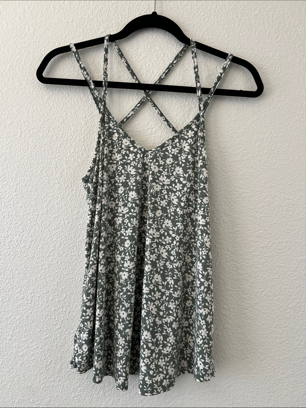 Crisscross Floral Top - Green